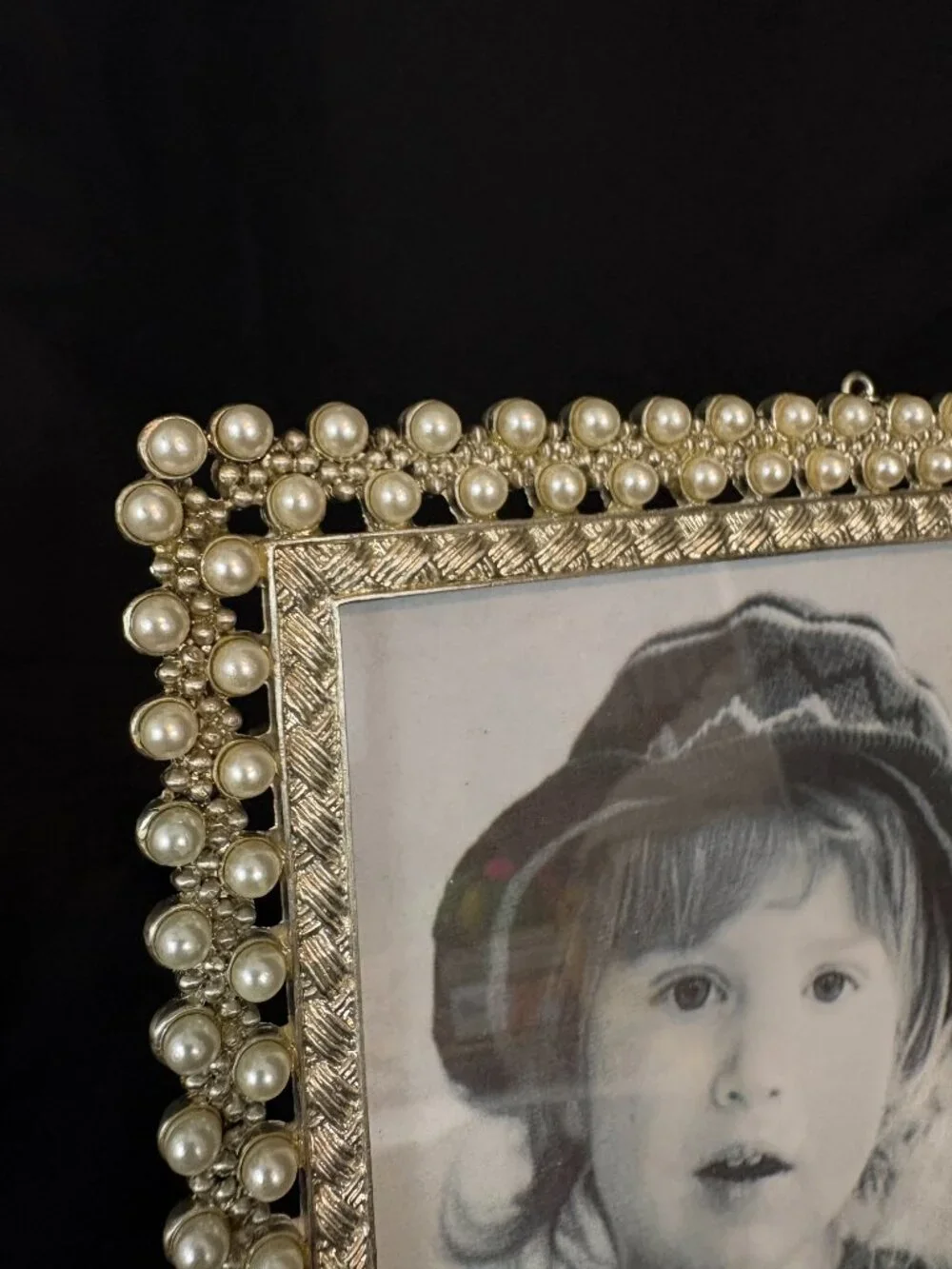 Vintage JBW Berkeley Designs 4x6 Pearl Picture Frame with Attached Silver Cross